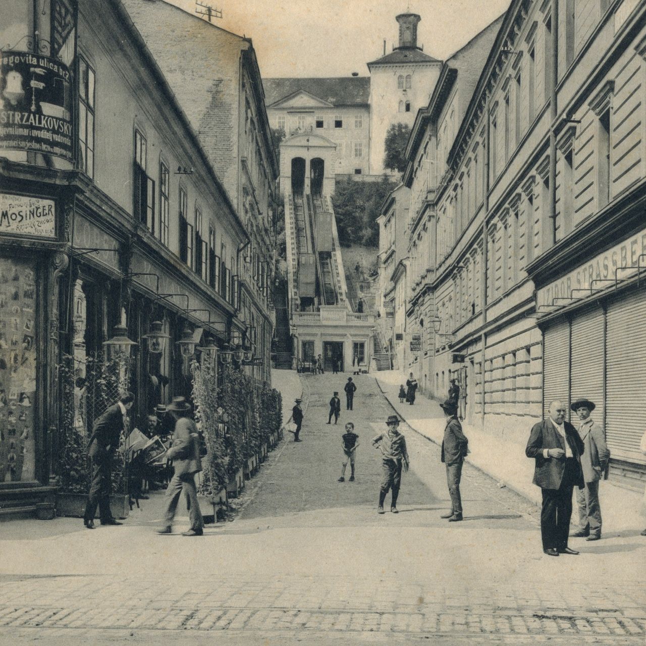 Bregovita ulica (današnja Tomićeva ulica), oko 1905. godine